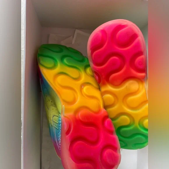 Excellent condition in box Stella McCartney Eclypse Rainbow Sneakers - Picture 2 of 3